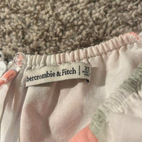 Abercrombie & Fitch Keyhole Babydoll Mini Dress XS Floral Print Puff Sleeves - Picture 11 of 12